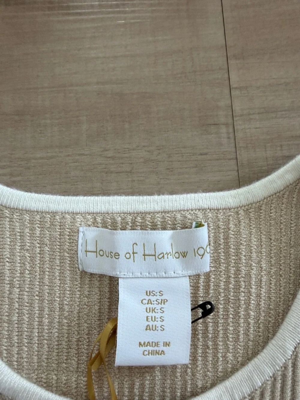 House of Harlow 1960 Cream Ribbed Tank with White Trim - Picture 2 of 4